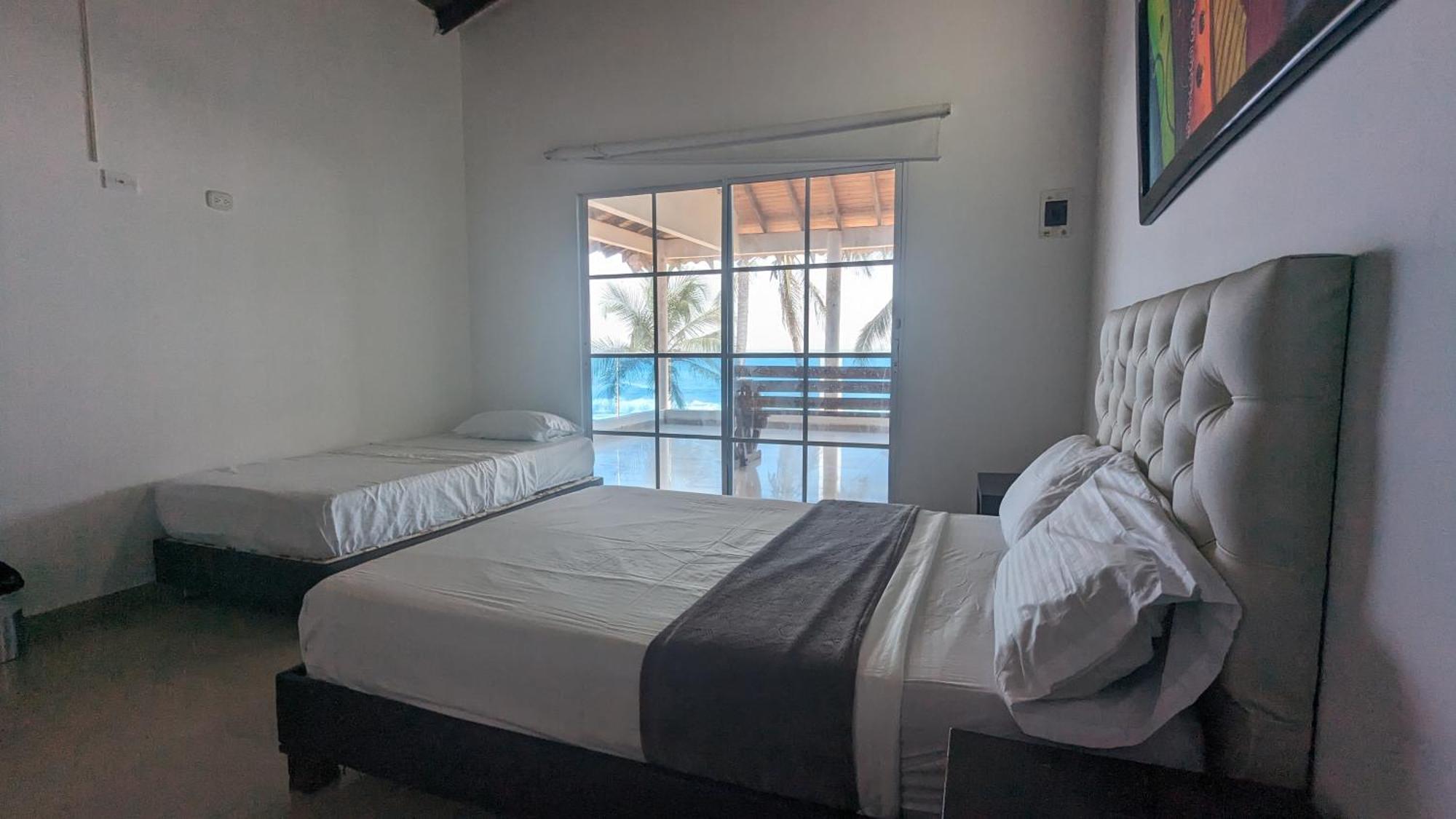 Beach Life Palomino - Beach Party Hostel & Beach Club المظهر الخارجي الصورة