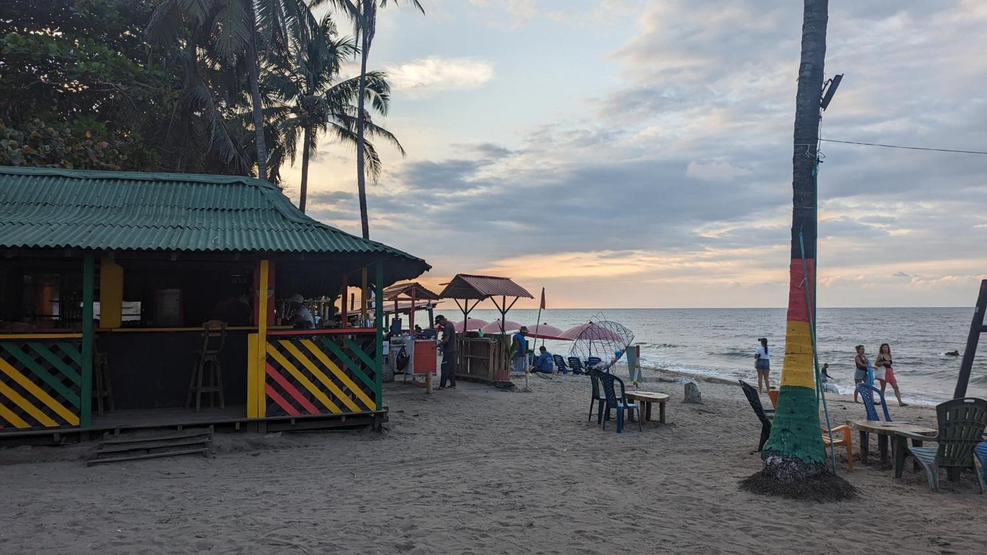 Beach Life Palomino - Beach Party Hostel & Beach Club المظهر الخارجي الصورة